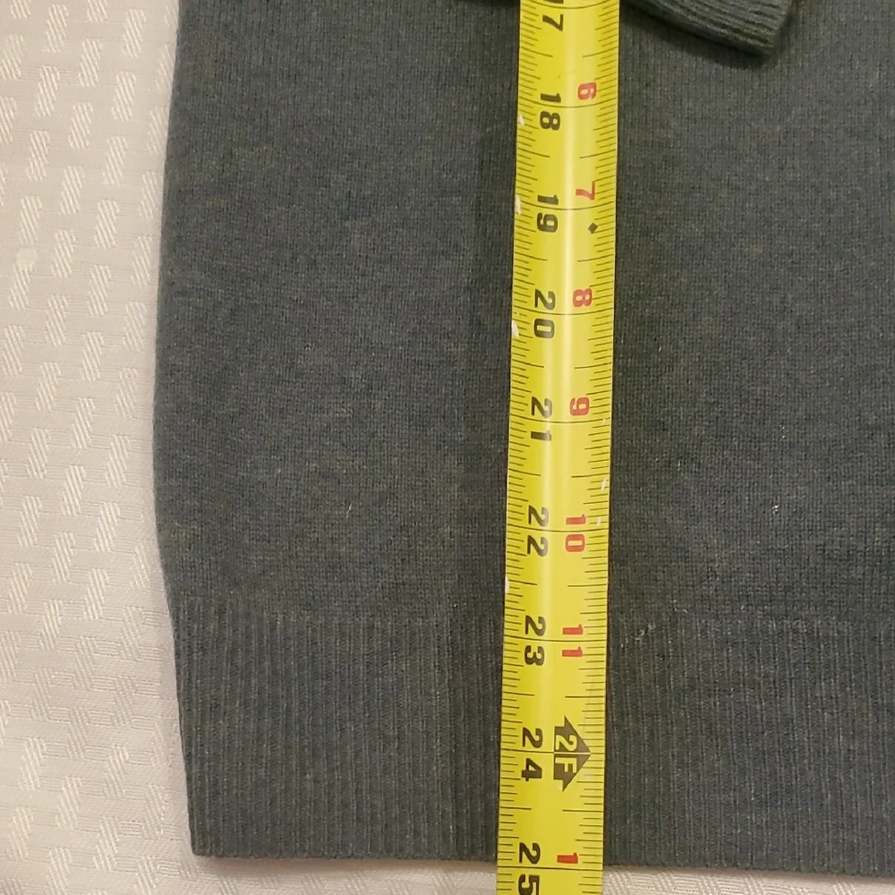 Club Room Men's Blue-Green Grey V-Neck Cashmere Sweater - Picture 3 of 9